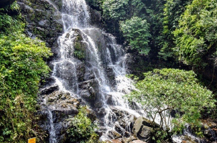 Thác Gió tuyệt đẹp giữa đại ngàn.