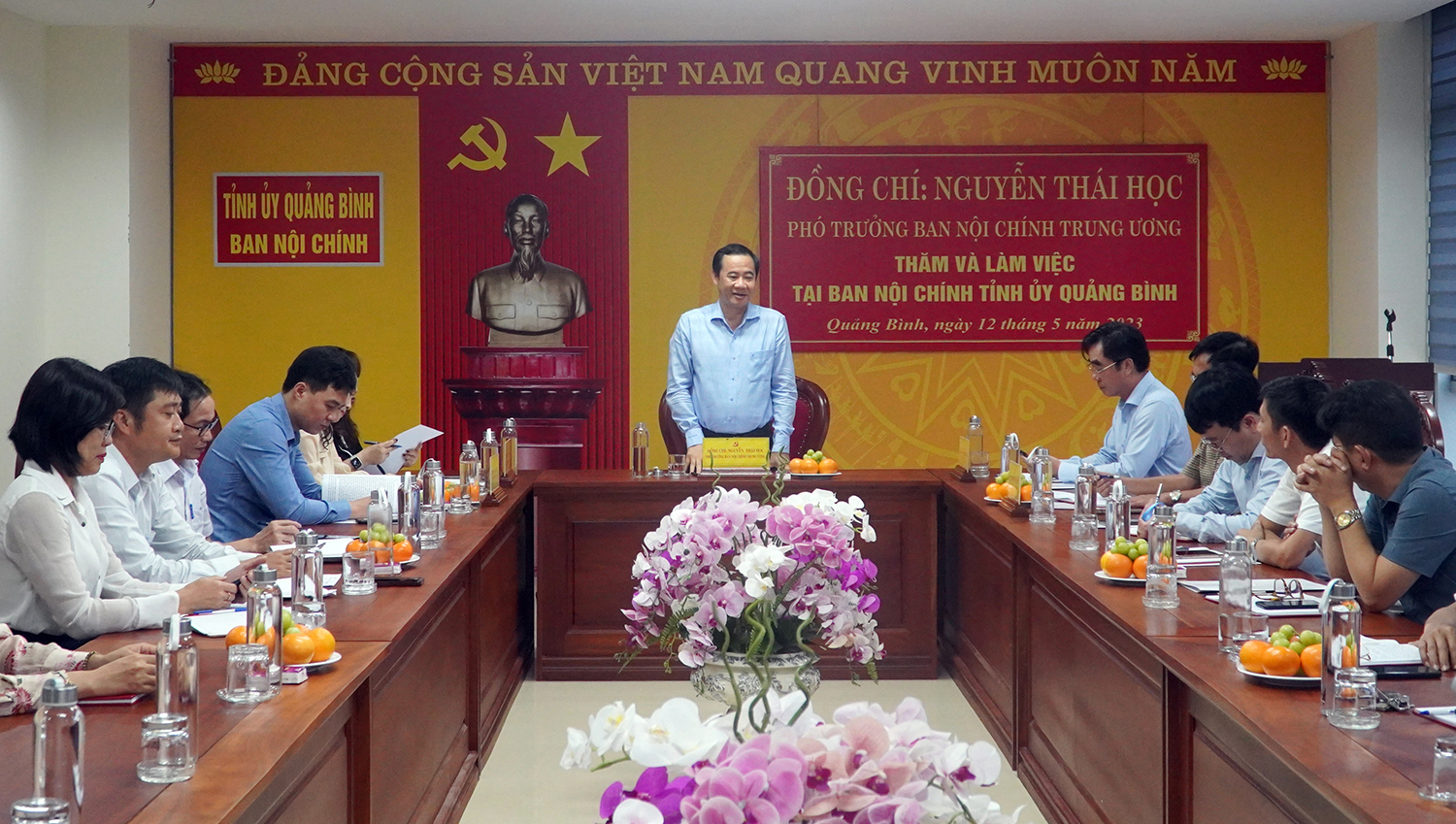 Toàn cảnh buổi làm việc