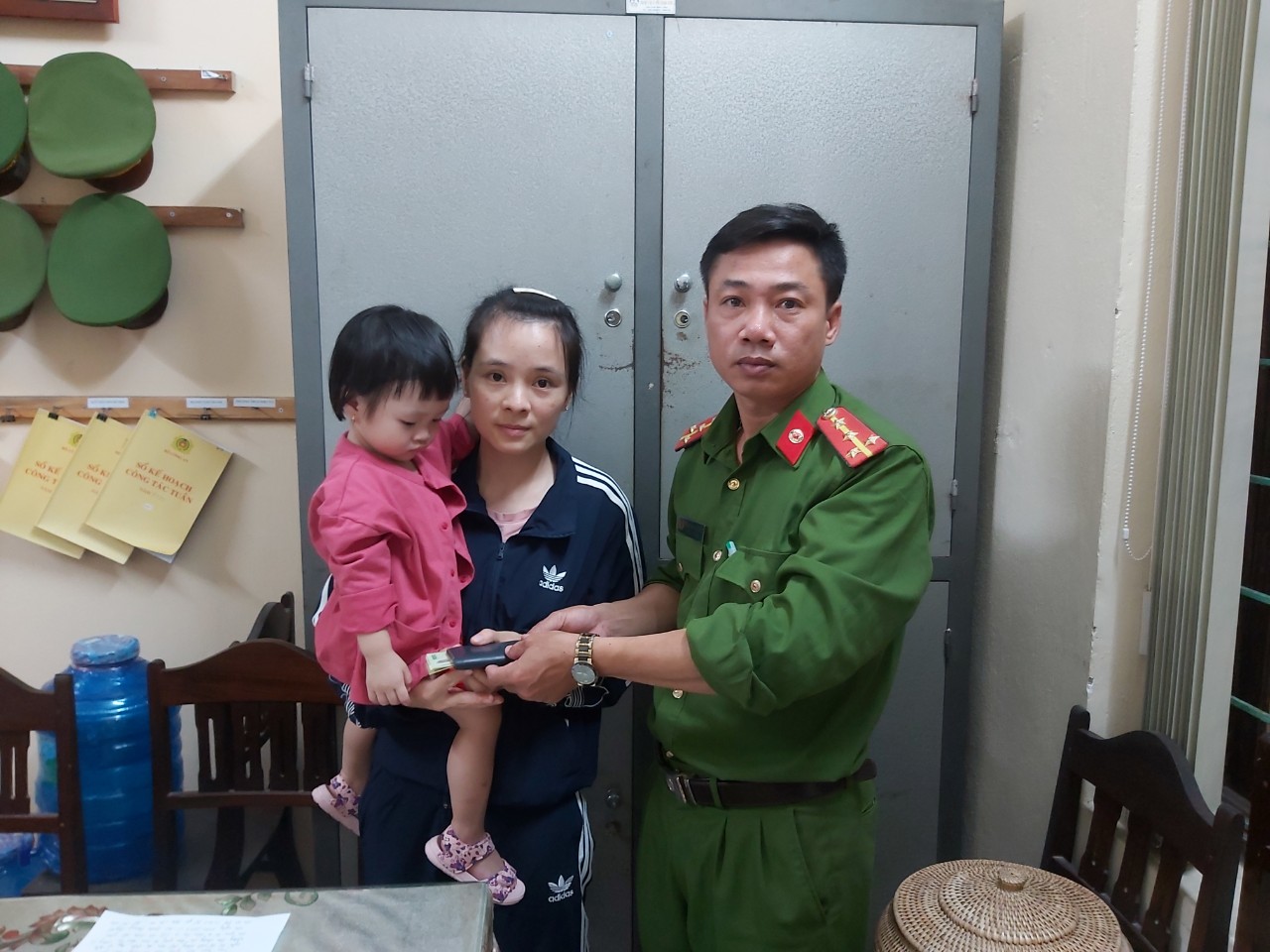 Lực lượng Cảnh sát 113, Công an tỉnh trao trả tài sản cho người dân bị đánh rơi.