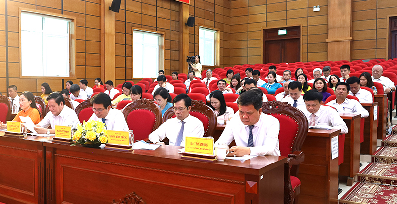 Các đại biểu dự hội nghị.