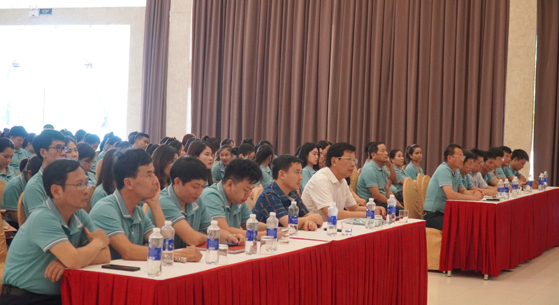 Các đại biểu tham dự lễ phát động chiến dịch truyền thông phòng chống và loại trừ sốt rét. 