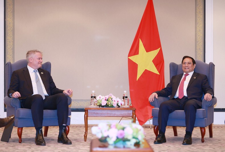Thủ tướng tiếp ông Mathias Cormann, Tổng Thư ký Tổ chức Hợp tác và Phát triển kinh tế (OECD). (Ảnh: Dương Giang)