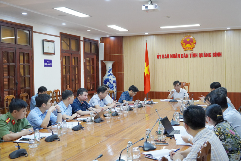 Quang cảnh buổi làm việc.