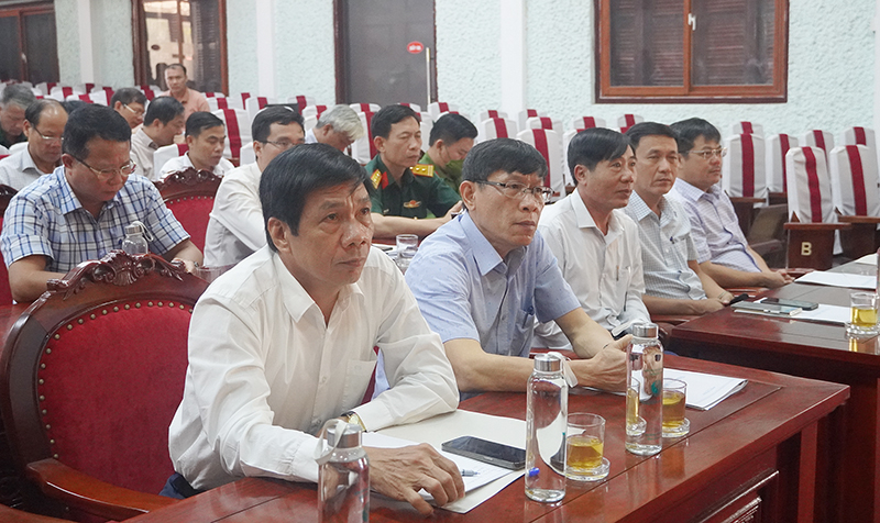 Các đại biểu tham dự hội nghị.