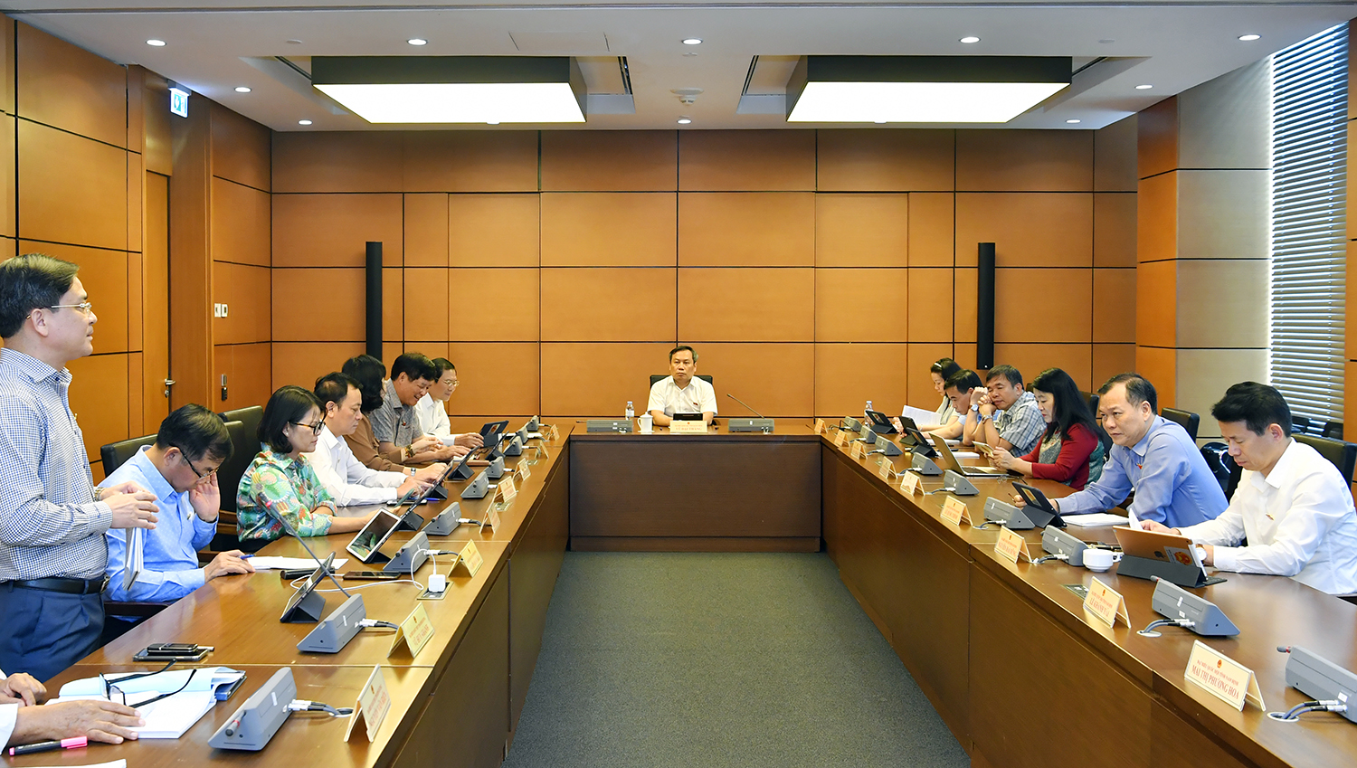 Toàn cảnh phiên thảo luận tổ chiều 27/5/2023