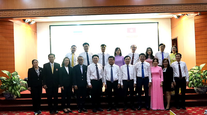 Đại diện lãnh đạo 2 thành phố trong chuyến thăm và làm việc tại TP. Đồng Hới.