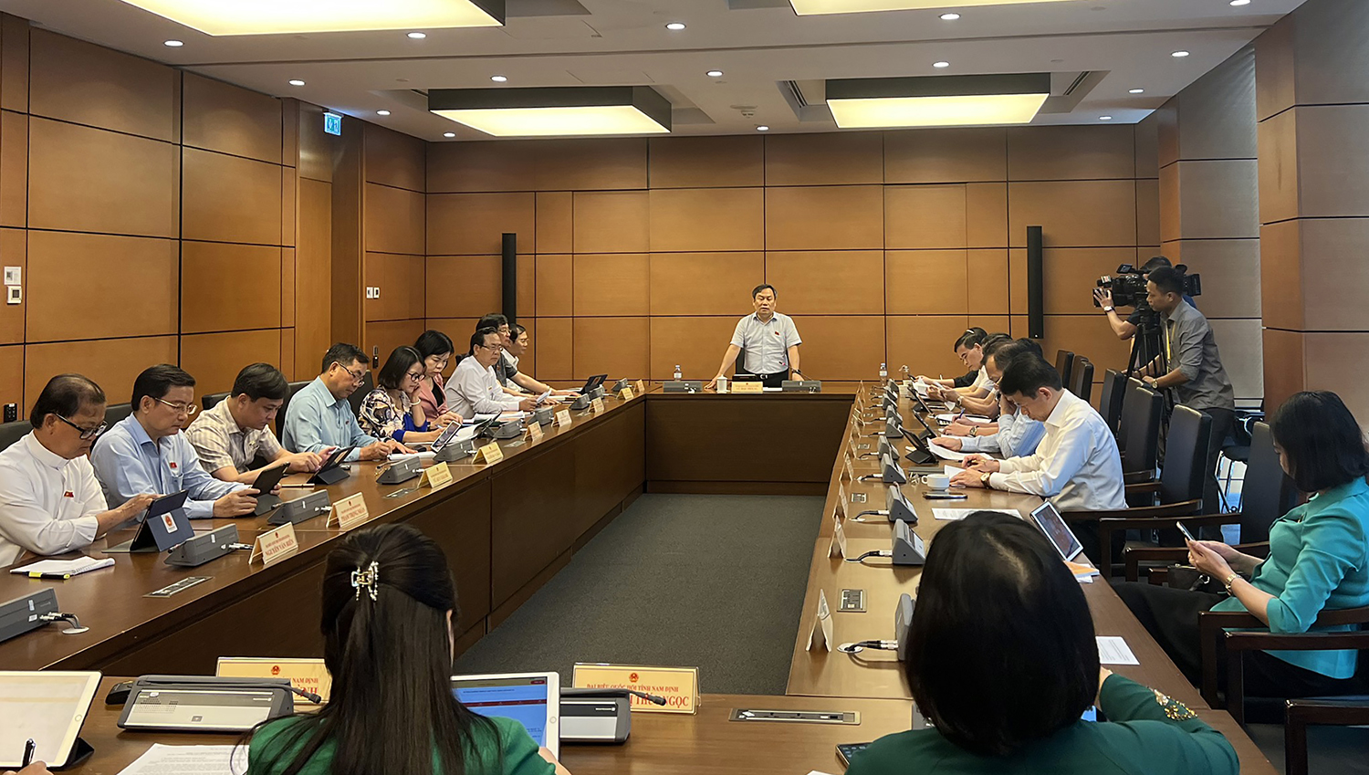 Toàn cảnh phiên thảo luận của Tổ ĐBQH 19 chiều 30/5/2023