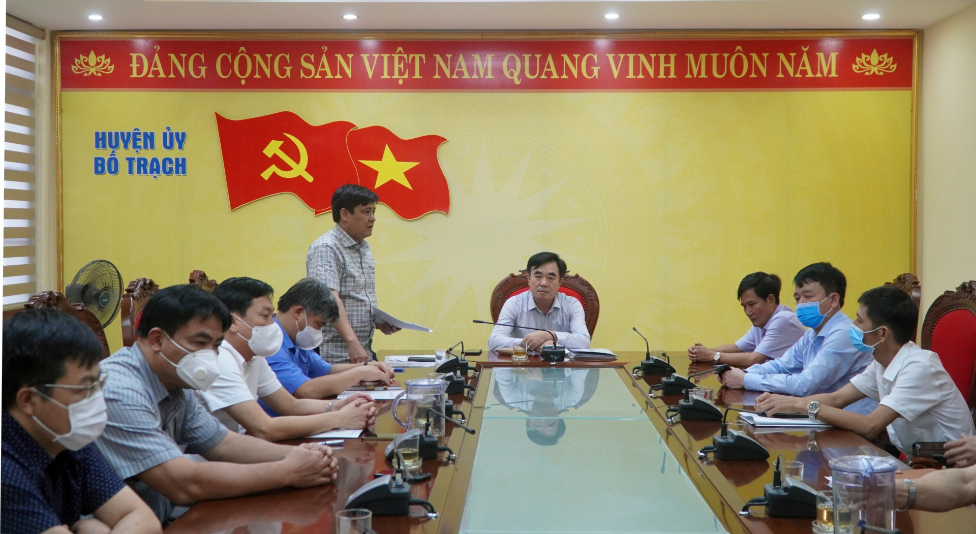 Đoàn công tác của Ban Nội chính Tỉnh ủy do đồng chí Nguyễn Lương Bình, Ủy viên Ban Thường vụ, Trưởng ban dẫn đầu làm việc với Ban Thường vụ Huyện ủy Bố Trạch về công tác nội chính và CCTP.