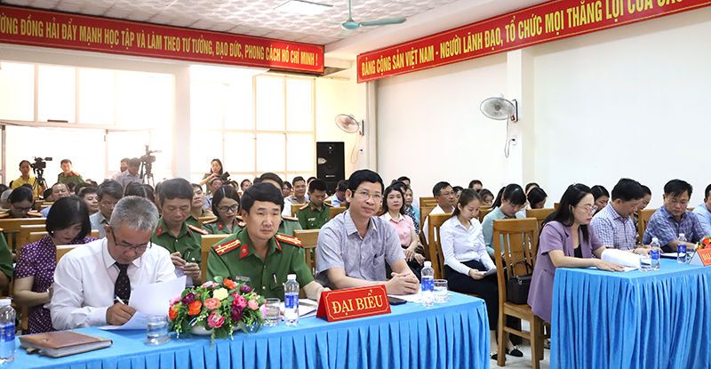 Các đại biểu dự hội nghị.