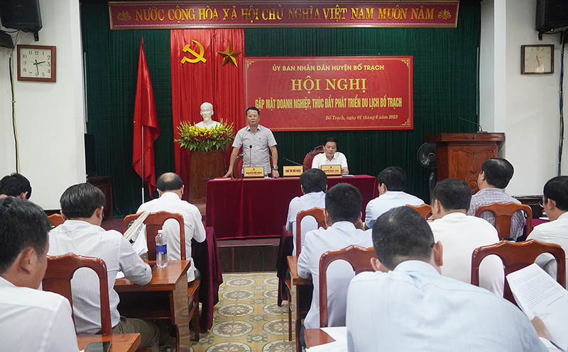 Toàn cảnh hội nghị.