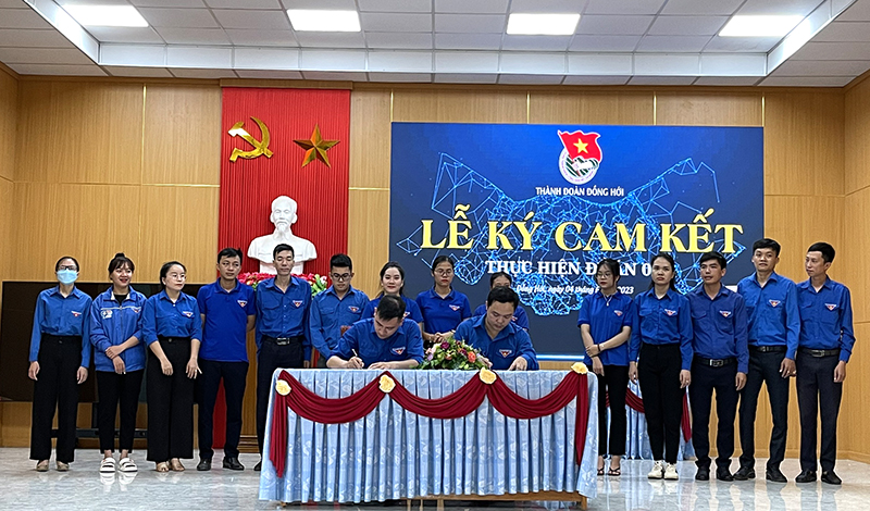 Các tổ chức đoàn ký cam kết thực hiện Đề án 06.