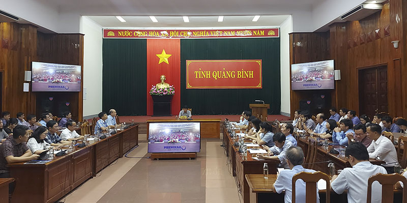 Các đại biểu dự lễ phát động tại điểm cầu Quảng Bình
