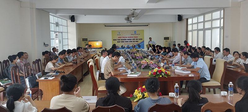 Toàn cảnh hội thảo