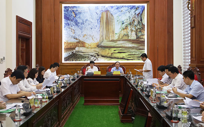 Toàn cảnh buổi làm việc.