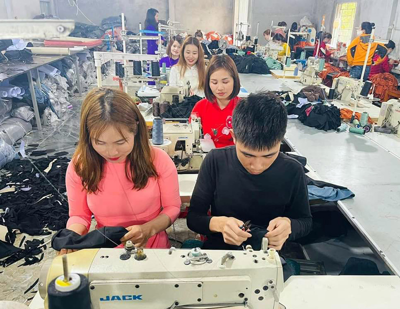 Công ty TNHH May Thái Phương đã tạo việc làm cho nhiều lao động địa phương.