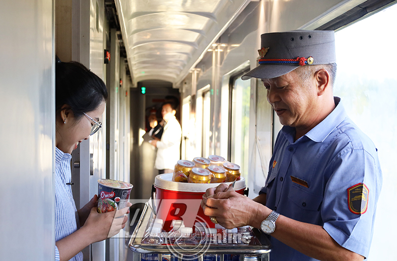 Trải nghiệm các dịch vụ trên tàu du lịch.