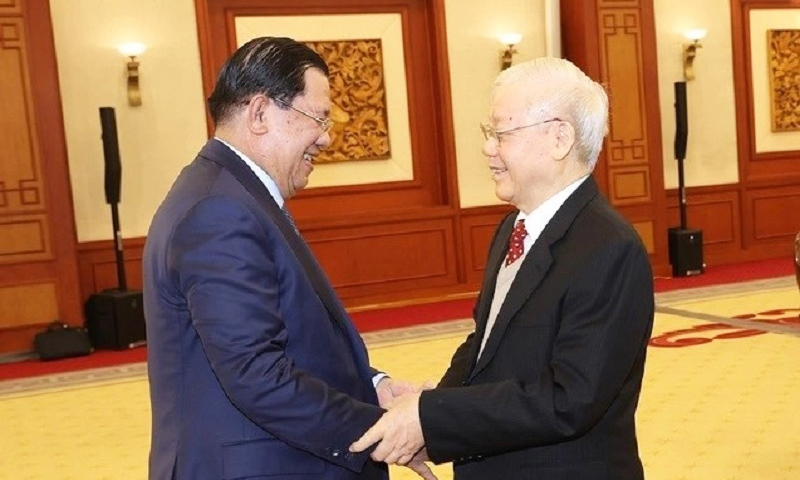  Tổng Bí thư Ban Chấp hành Trung ương Đảng Cộng sản Việt Nam Nguyễn Phú Trọng và Thủ tướng Chính phủ Hoàng gia Campuchia, Chủ tịch Đảng Nhân dân Campuchia (CPP) Samdech Techo Hun Sen. Ảnh: TTXVN  
