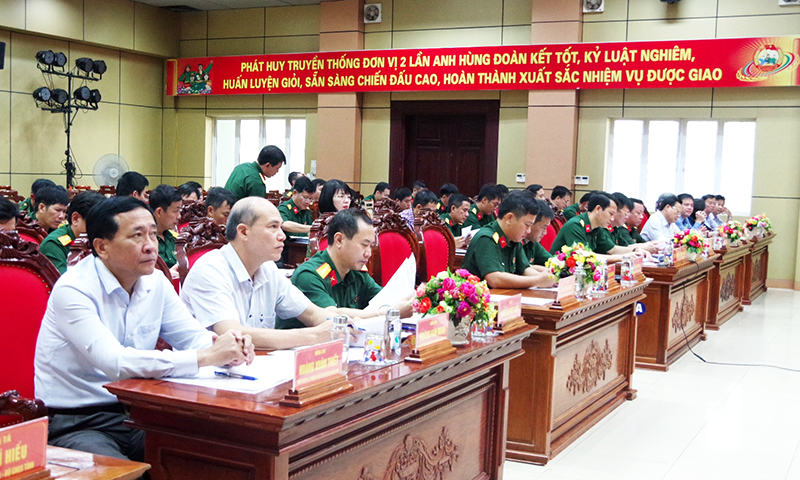 Các đại biểu tham dự hội nghị.