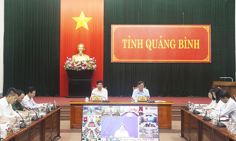Các đại biểu dự hội nghị tại điểm cầu Quảng Bình