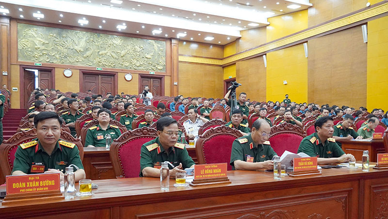 Đại biểu dự khai mạc
