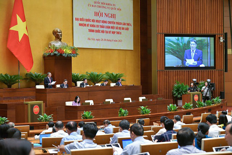Cần nghiên cứu cho thuê đất thông qua đấu giá quyền sử dụng đất đối với các trường hợp đã có hạ tầng kỹ thuật đồng bộ, có quy hoạch chi tiết, bảo đảm quyền của Nhà nước điều tiết, phân phối phần địa tô chênh lệch do thay đổi quy hoạch, chuyển mục đích sử dụng đất - Ảnh: VGP