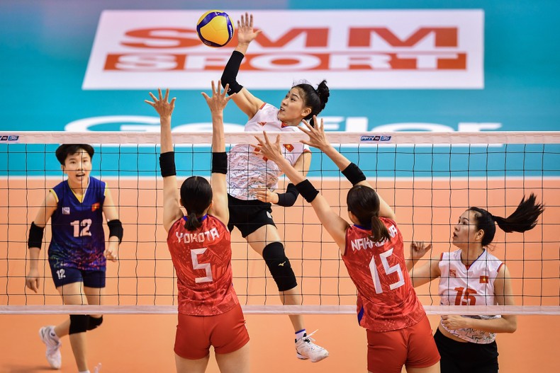 Nỗ lực của các cô gái Việt Nam đưa trận đấu đến set thứ 5 kịch tính. (Ảnh: AVC)