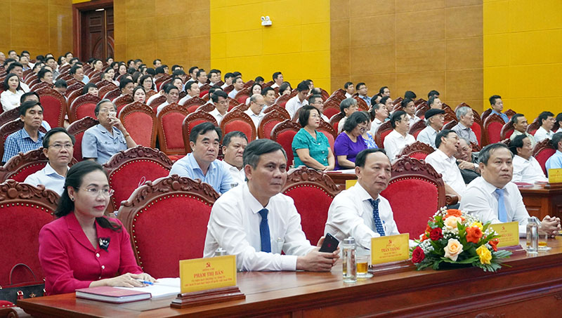 Đại biểu dự hội nghị.