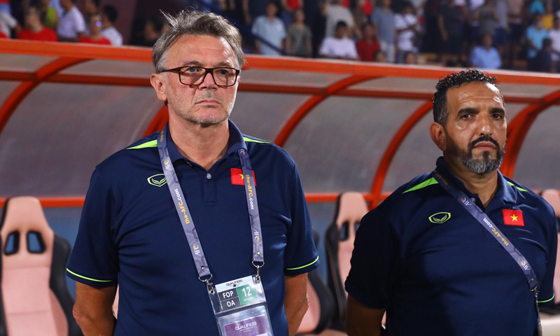 HLV Troussier: HLV Troussier vẫn chưa tạo dấu ấn nhiều lên đội tuyển quốc gia và U23 quốc gia. Ảnh: M.M