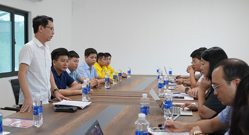 Đại diện lãnh đạo Công ty Cổ phần Tập đoàn Trường Thịnh nêu ý kiến.