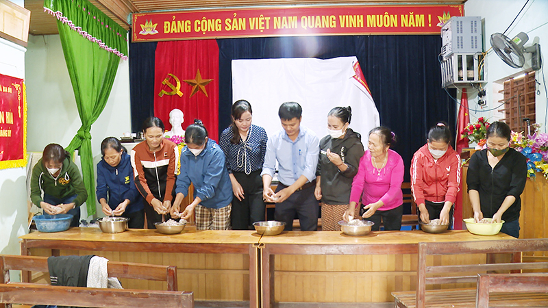Các lớp tập huấn đào tạo nghề cho lao động góp phần nâng cao hiệu quả sản xuất, tạo việc làm, tăng thu nhập cho người dân.