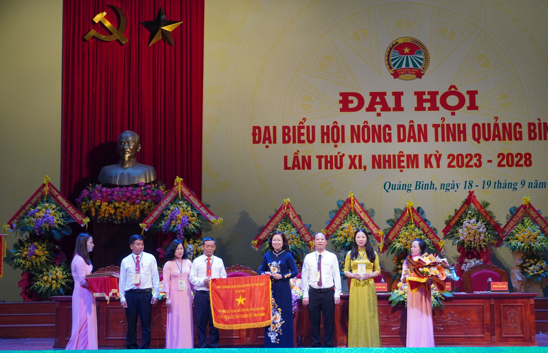 Phó Chủ tịch Trung ương Hội ND Việt Nam Bùi Thị Thơm