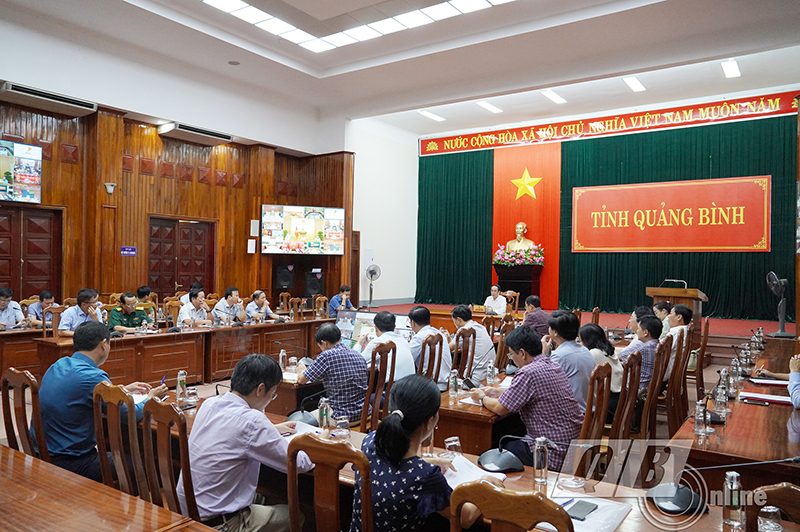 Các đại biểu dự hội nghị tại điểm cầu Quảng Bình.