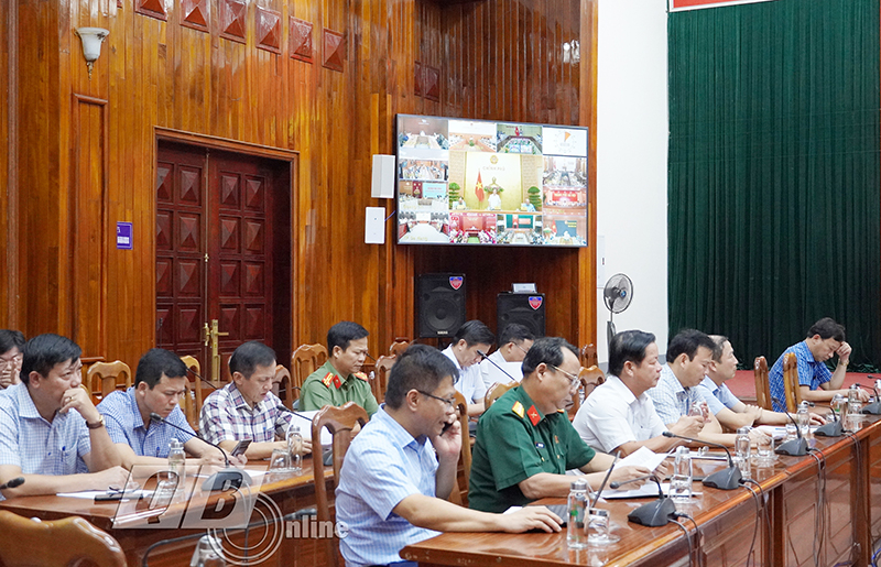 Các đại biểu dự cuộc họp.
