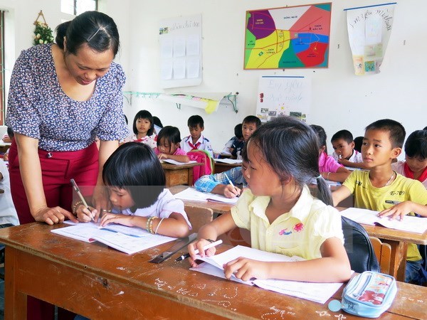 Thiếu giáo viên là khó khăn lớn của ngành, nhất là ở bậc mầm non và tiểu học. (Ảnh: Công Tường/TTXVN)