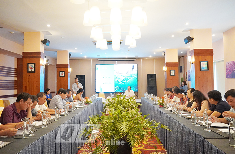 Các đại biểu dụ hội thảo.