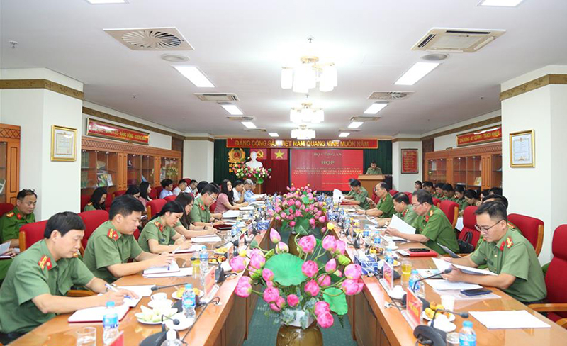  Toàn cảnh cuộc họp.