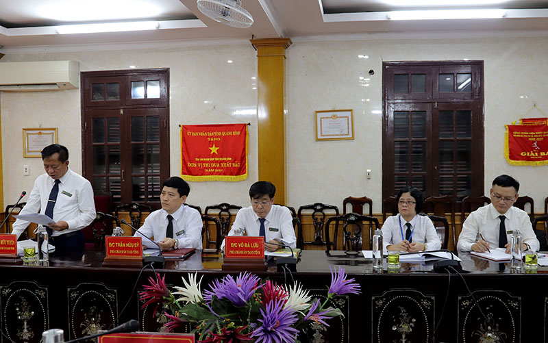 Lãnh đạo cốt cán TAND tỉnh tại hội nghị