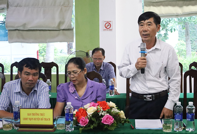 Đại biểu thảo luận tại hội nghị: