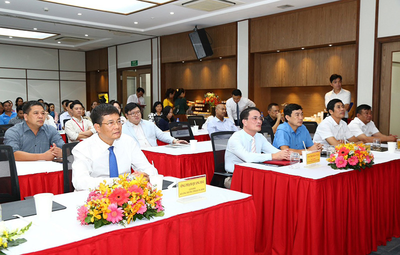 Các đại biểu tham dự hội nghị