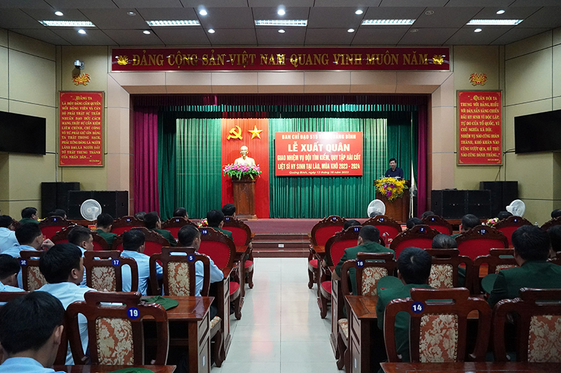 Quang cảnh lễ xuất quân.