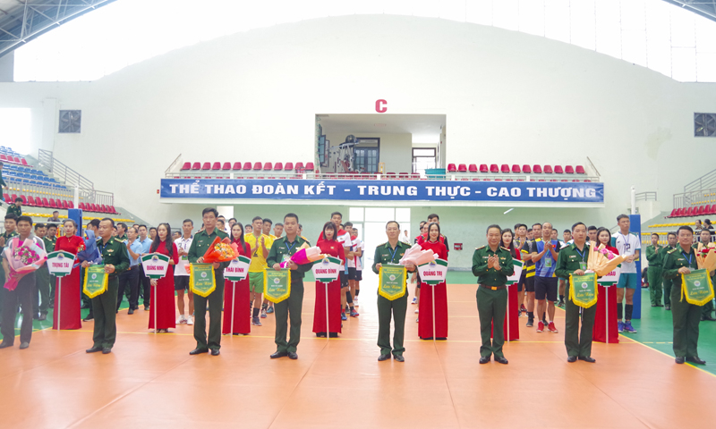 Đại tá Trịnh Thanh Bình,