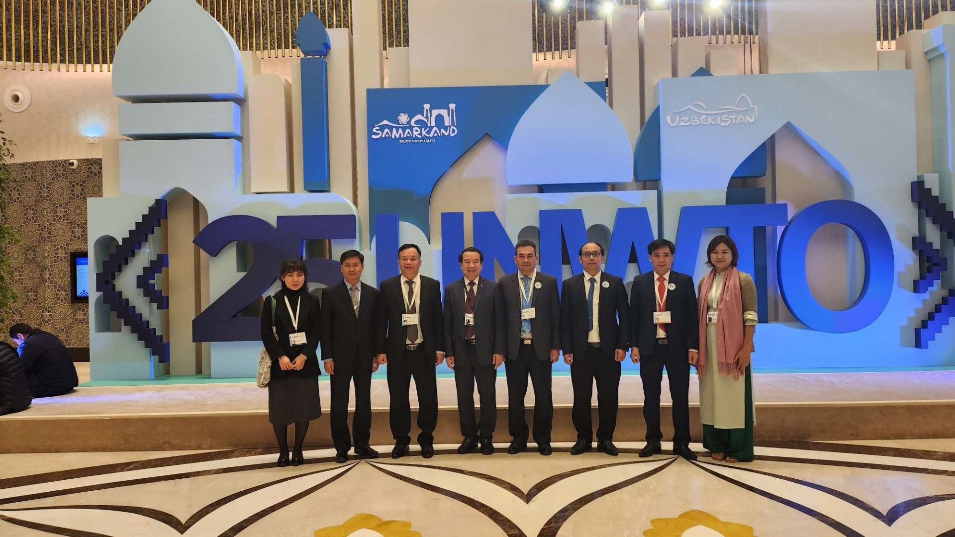 Thành viên đoàn Việt Nam tại lễ trao giải.