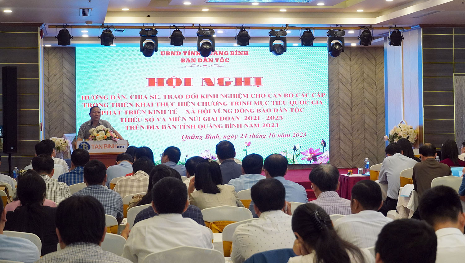 Toàn cảnh hội nghị