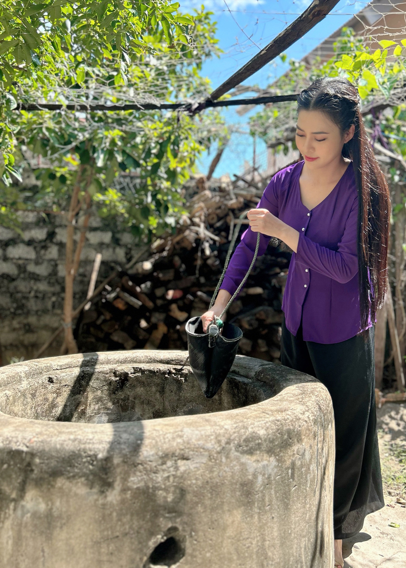 Với ca sĩ Thi Phượng, quê hương luôn là động lực lớn trên con đường ca hát.