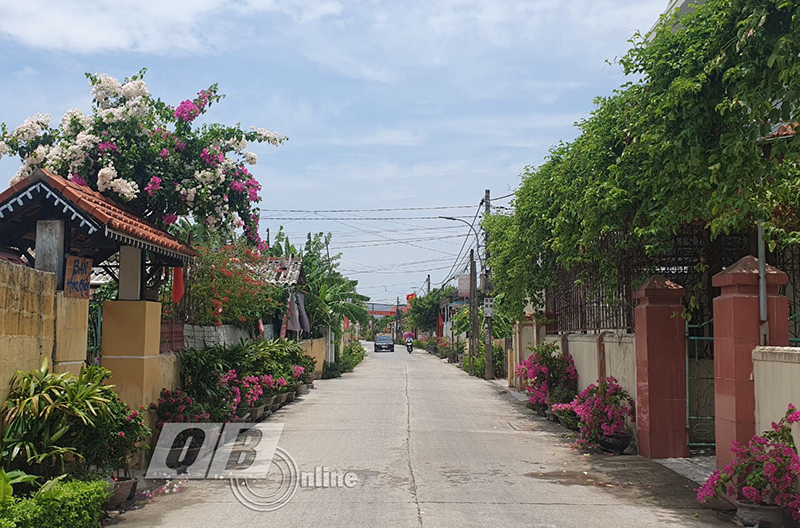 Để xây dựng thành công những khu dân cư kiểu mẫu có sự đóng góp quan trọng của cán bộ, hội viên, nông dân (trong ảnh: Khu dân cư kiểu mẫu Phan Xá, xã Xuân Thủy, Lệ Thủy).