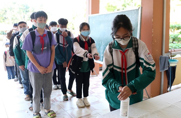 Để phòng, chống COVID-19 hiện nay Bộ Y tế khuyến khích thực hiện 2K. (Ảnh: TTXVN/Vietnam+)