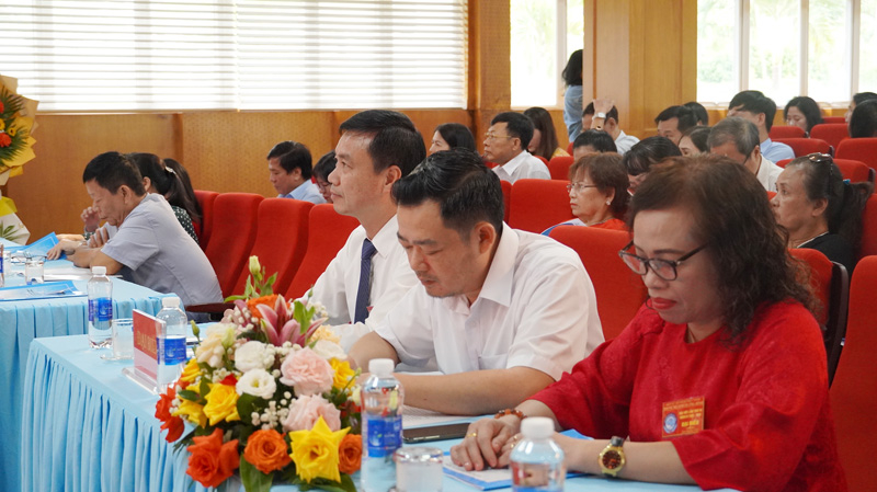 Các đại biểu tham dự đại hội.
