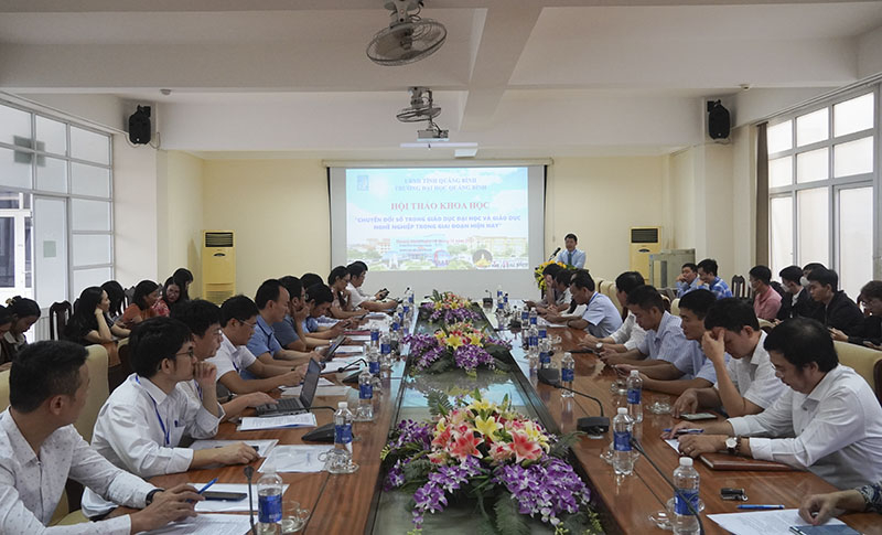 Các đại biểu dự hội thảo