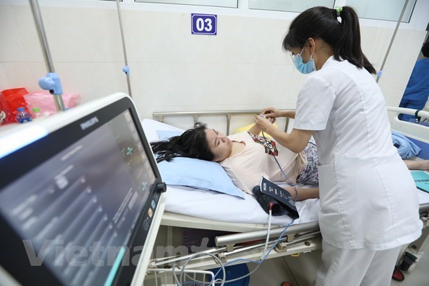 Bộ Y tế đề xuất Danh mục Bệnh truyền nhiễm nhóm B được ưu tiên bố trí ngân sách cho hoạt động khám bệnh, chữa bệnh. (Nguồn: Vietnam+)