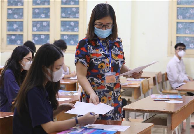 Thí sinh tham dự kỳ thi tốt nghiệp THPT 2023. Ảnh: TTXVN